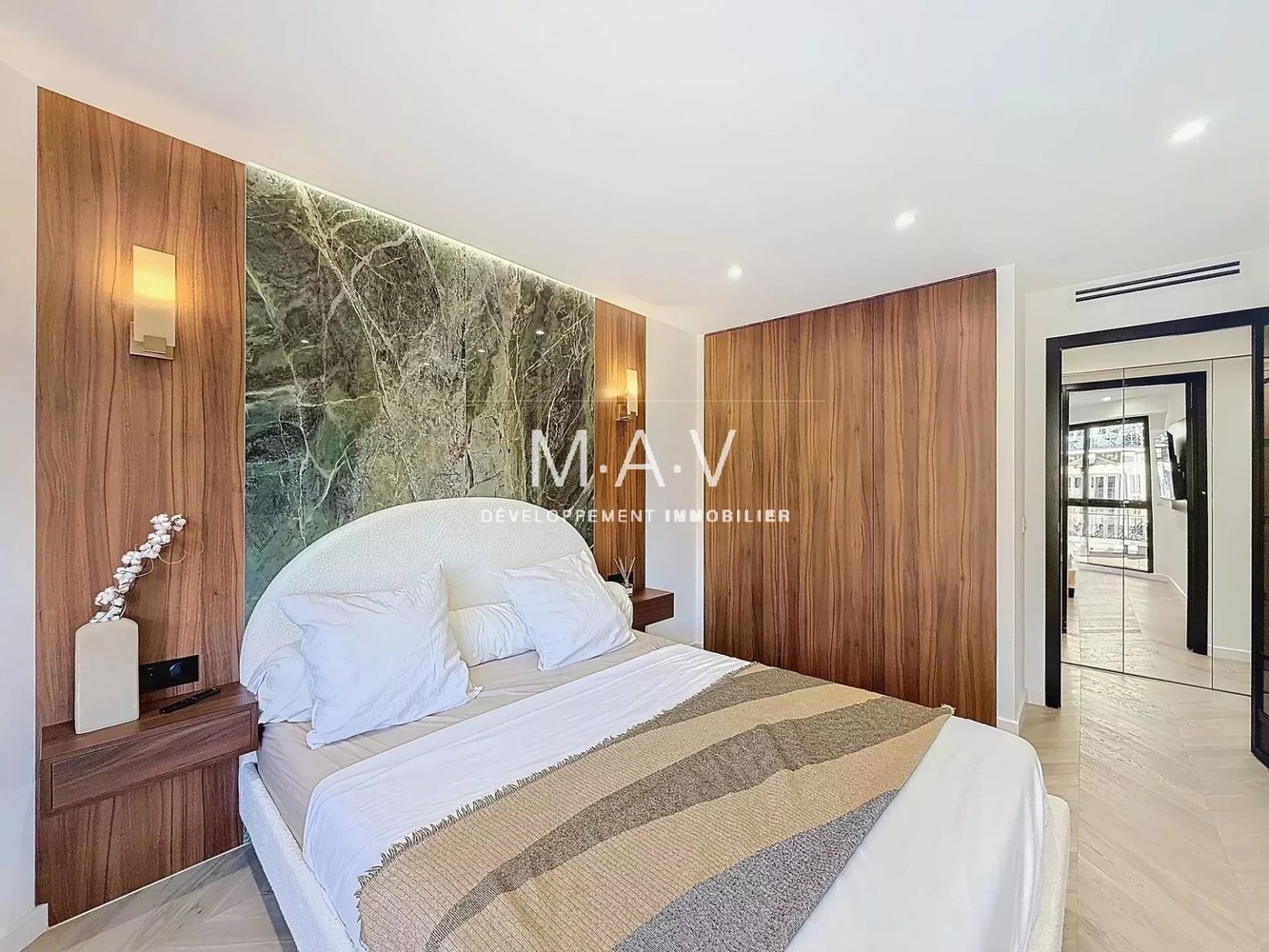 Property photo in Carre d'Argent