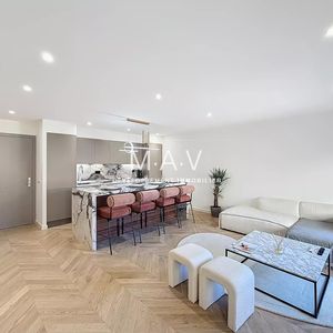 Property in Carre d'Argent