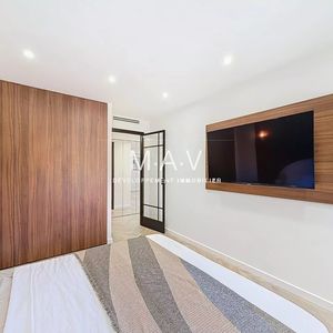 Property in Carre d'Argent