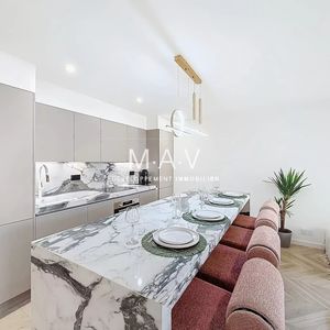 Property in Carre d'Argent