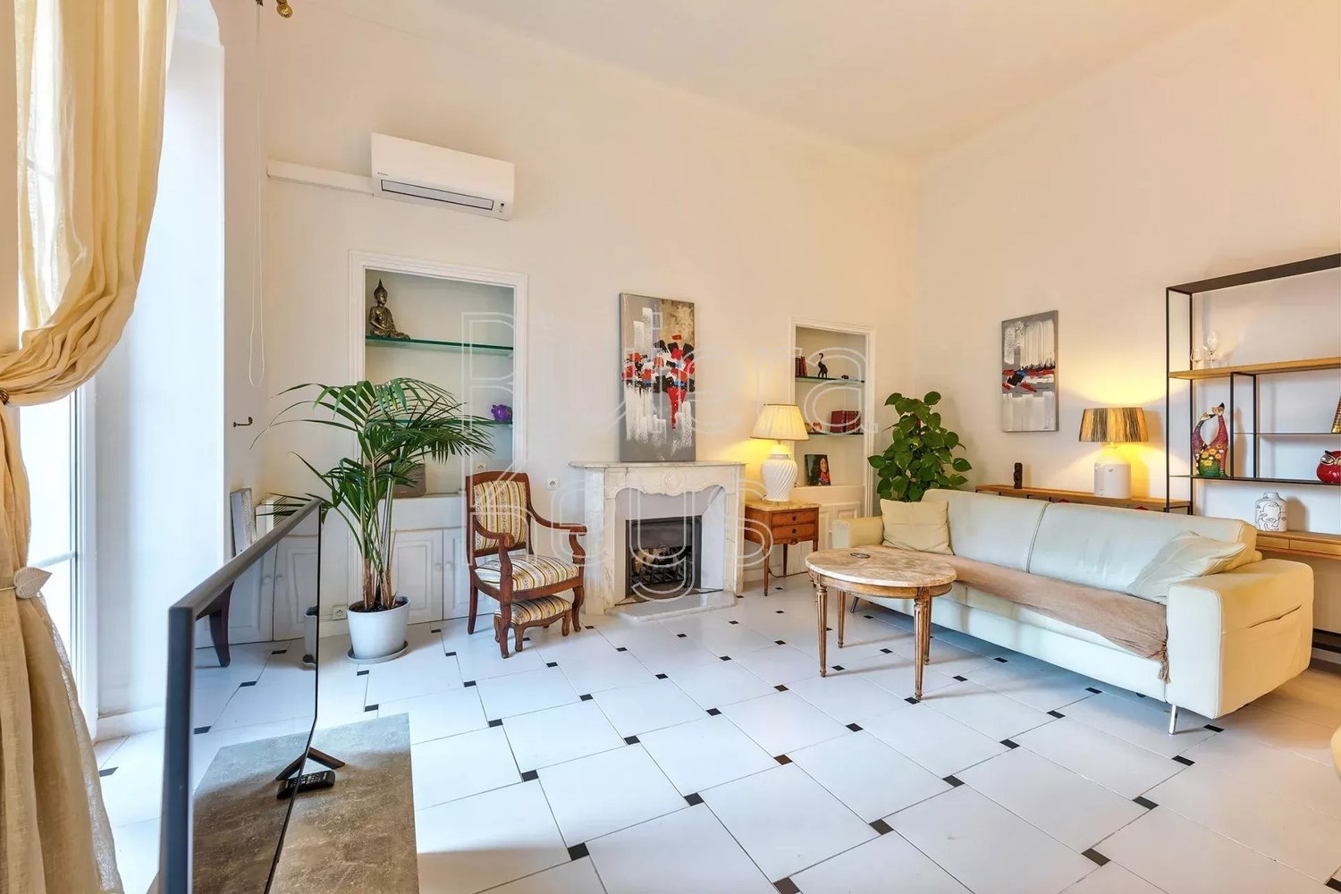 Property photo in Carre d'Argent