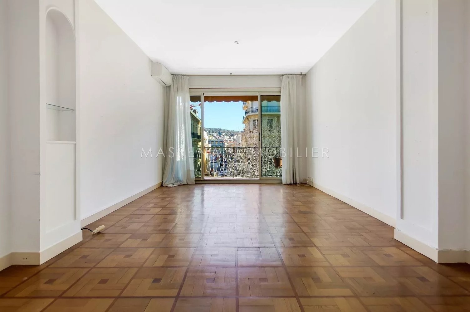 Property photo in Carre d'Argent