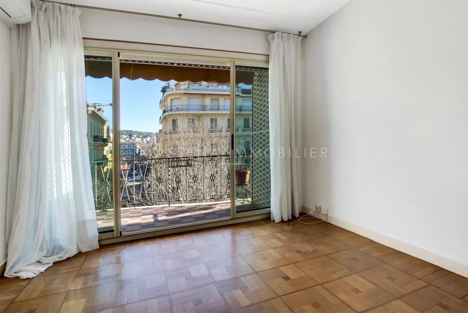 Property photo in Carre d'Argent
