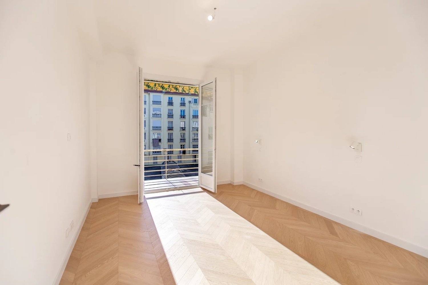 Property photo in Carre d'Or