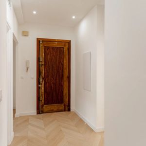 Property in Carre d'Or