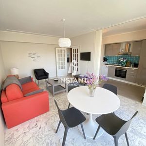 Property in Carre d'Or