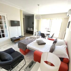 Property in Carre d'Or