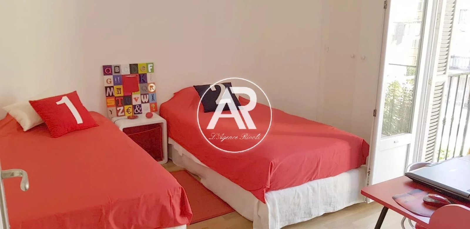 Property photo in Carre d'Or