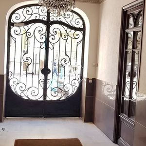 Property in Carre d'Or