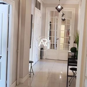 Property in Carre d'Or