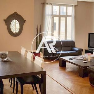 Property in Carre d'Or