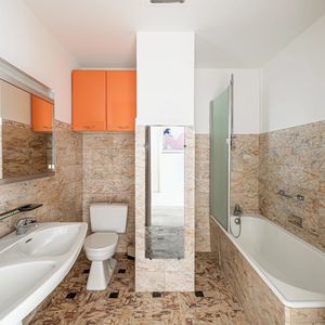 Property in Carre d'Or