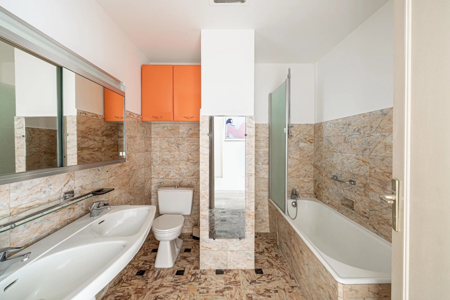 Property photo in Carre d'Or