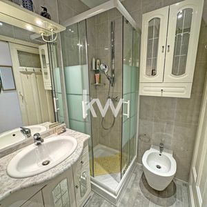 Property in Carre d'Or