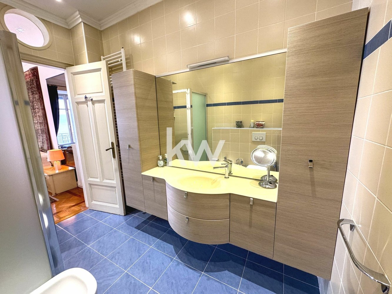 Property photo in Carre d'Or