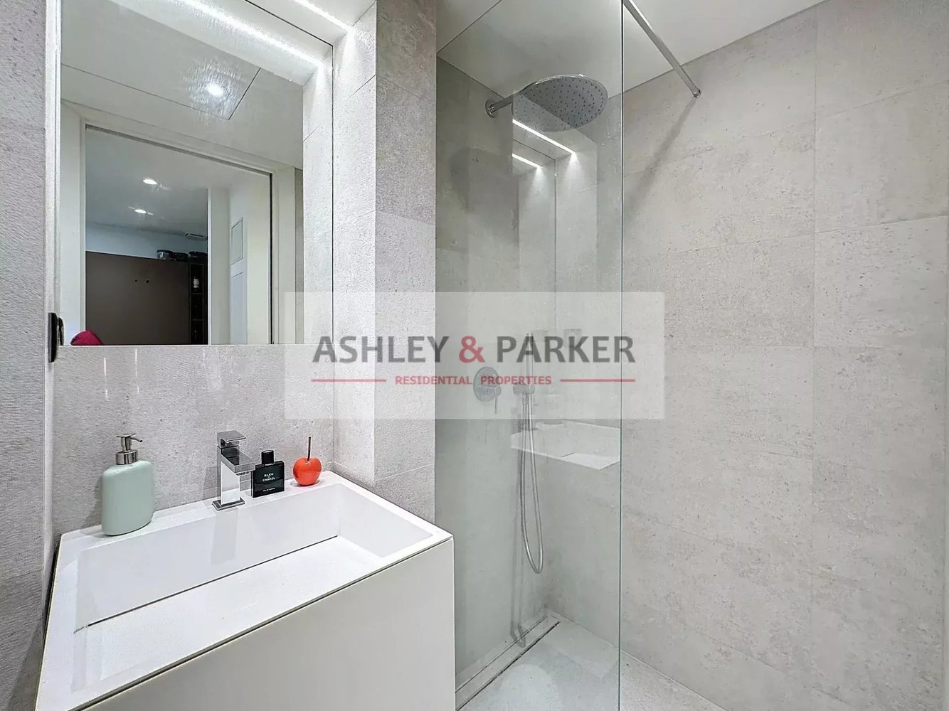 Property photo in Carre d'Or