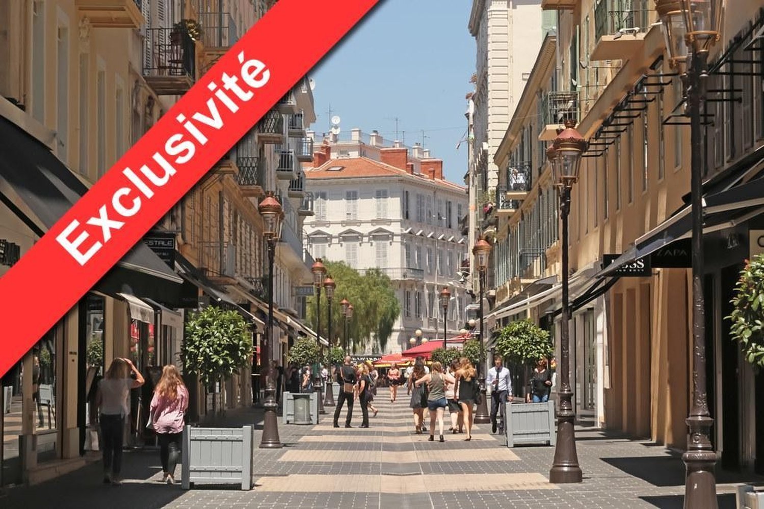 Property photo in Carre d'Or