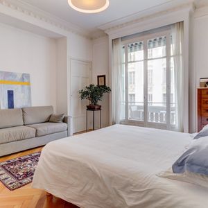 Property in Musicians Quarter