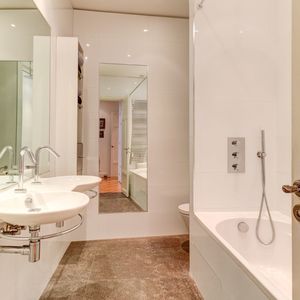 Property in Musicians Quarter