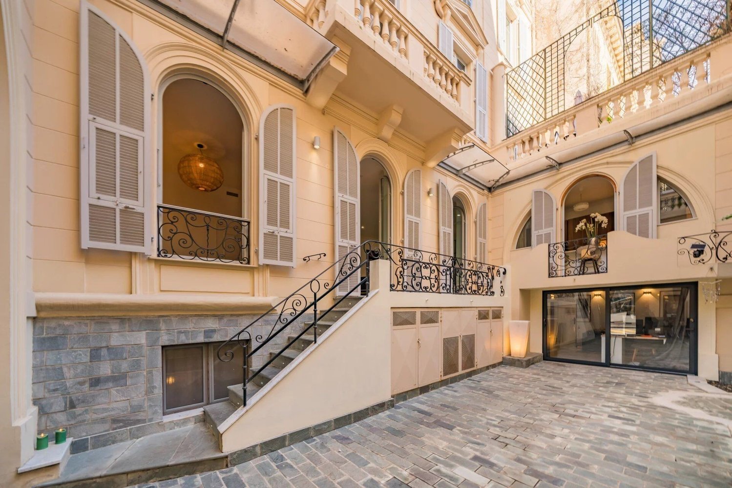 Property photo in Musicians Quarter