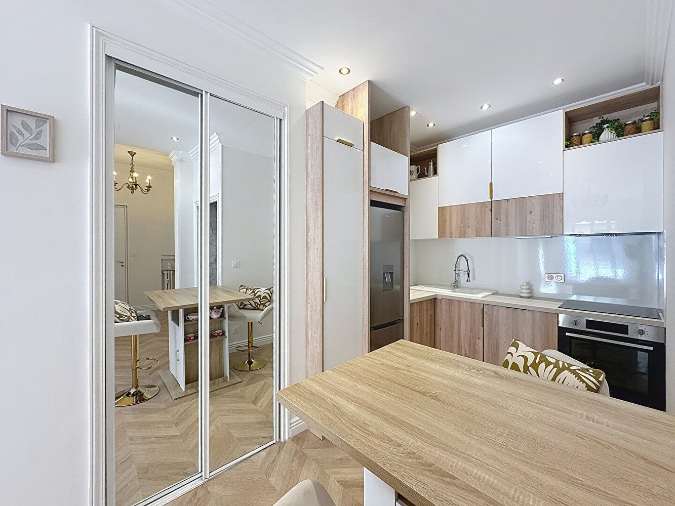 Property photo in Musicians Quarter