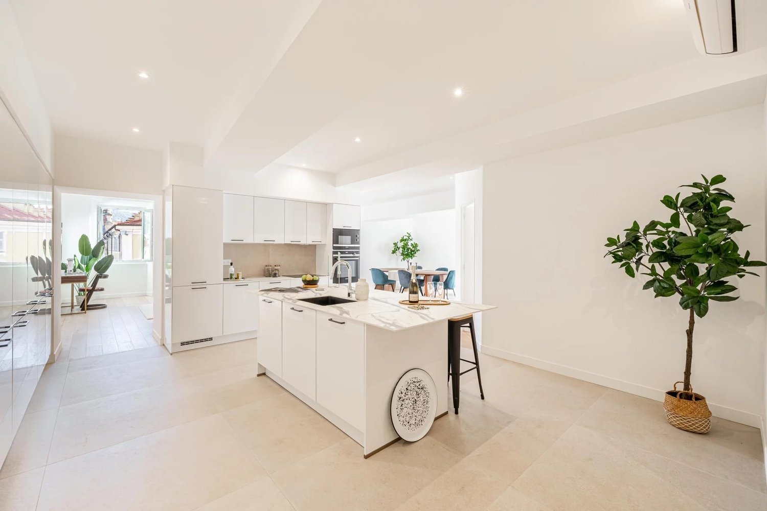 Property photo in Port