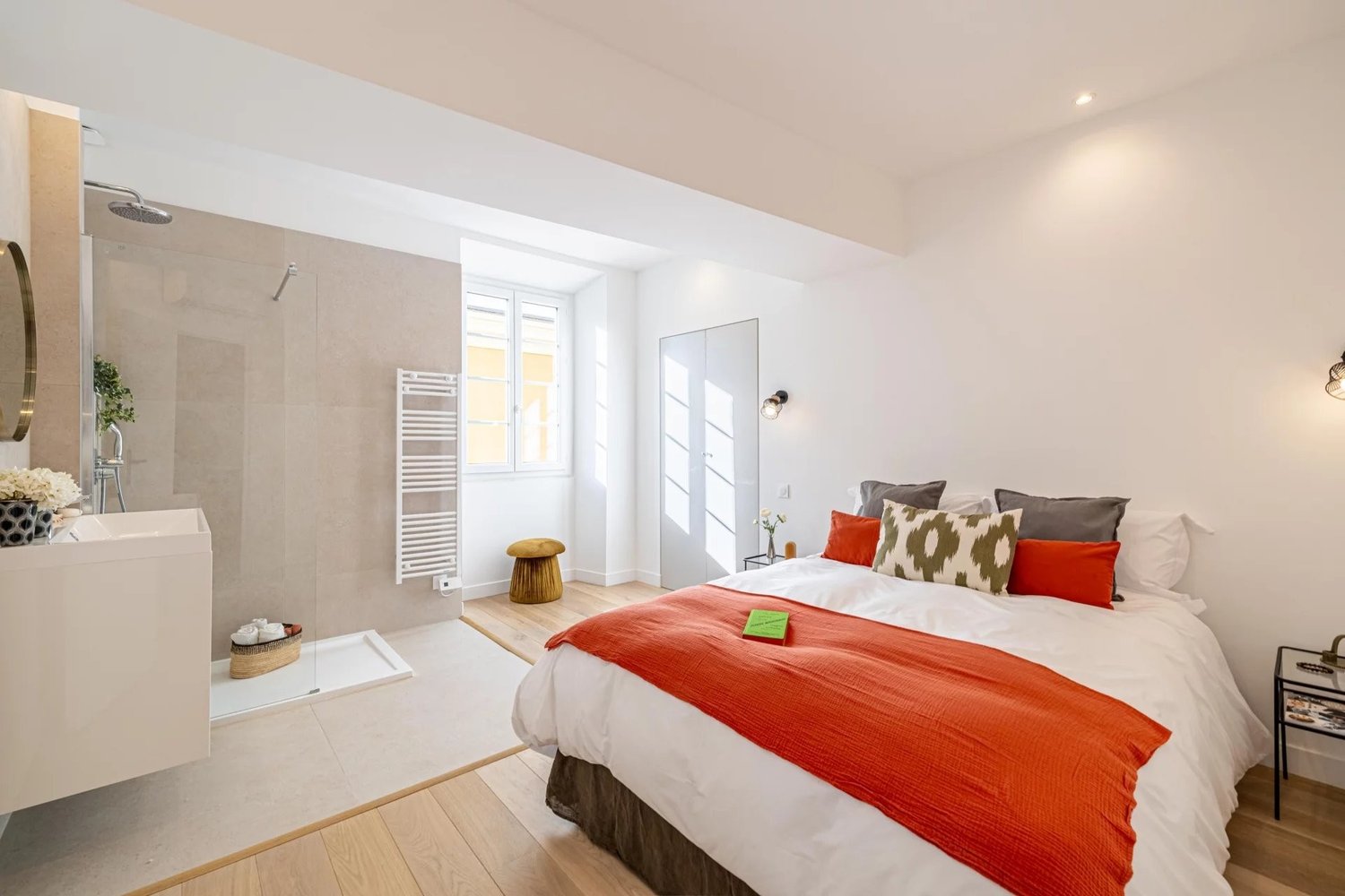 Property photo in Port