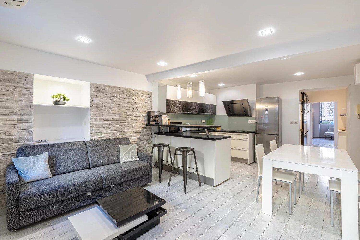 Property photo in Port