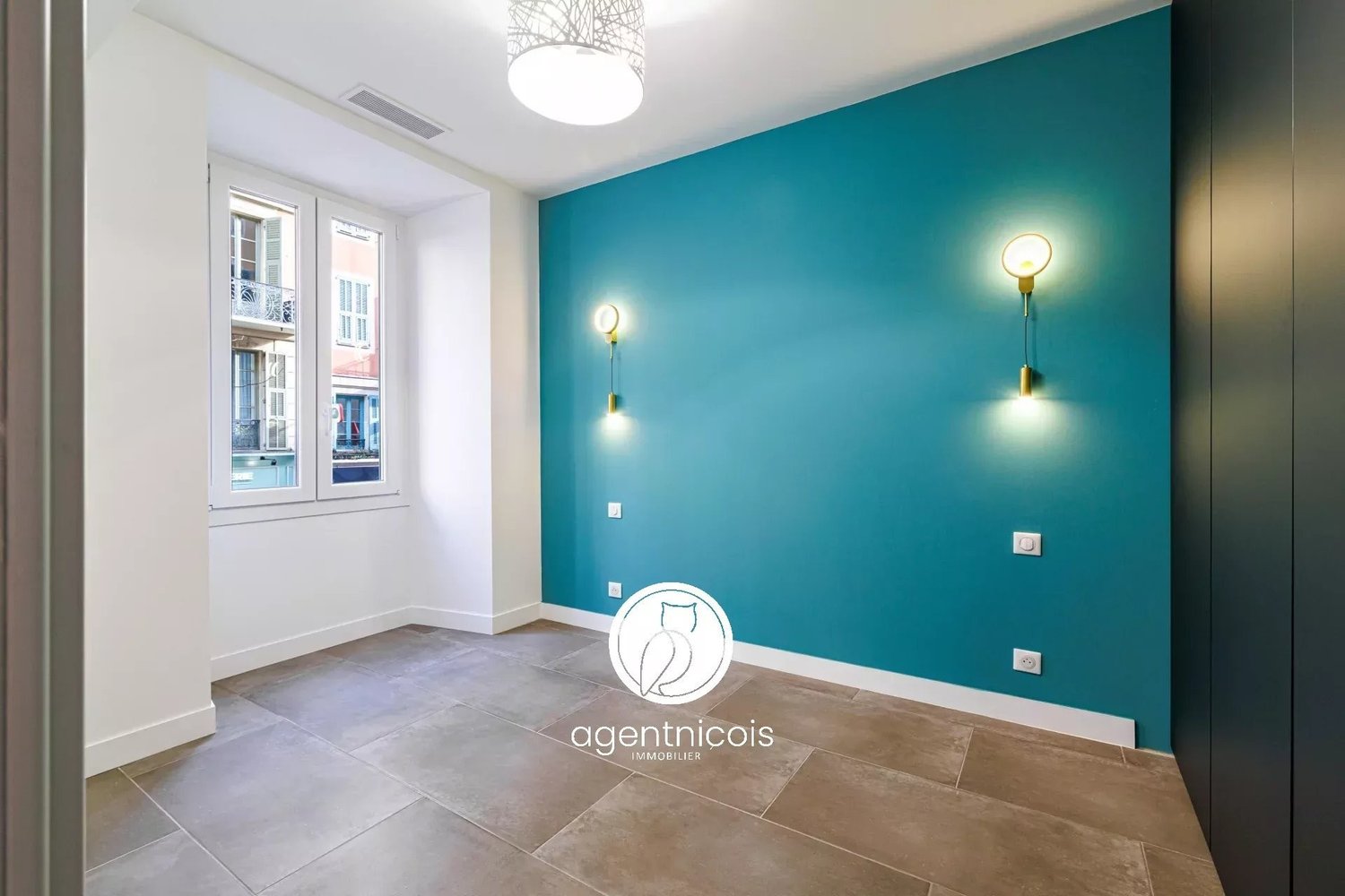 Property photo in Port