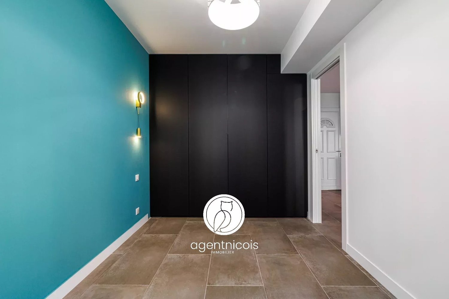 Property photo in Port