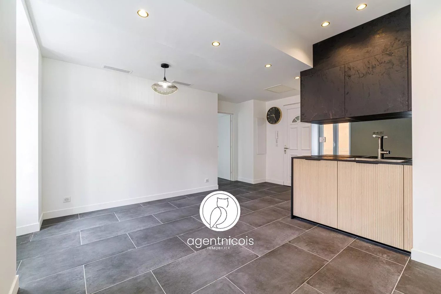 Property photo in Port