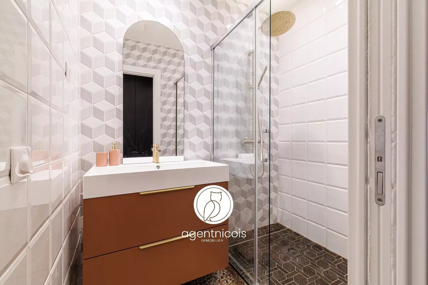 Property photo in Port