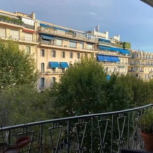 Property in Carre d'Argent