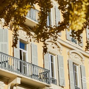 Property in Carre d'Argent