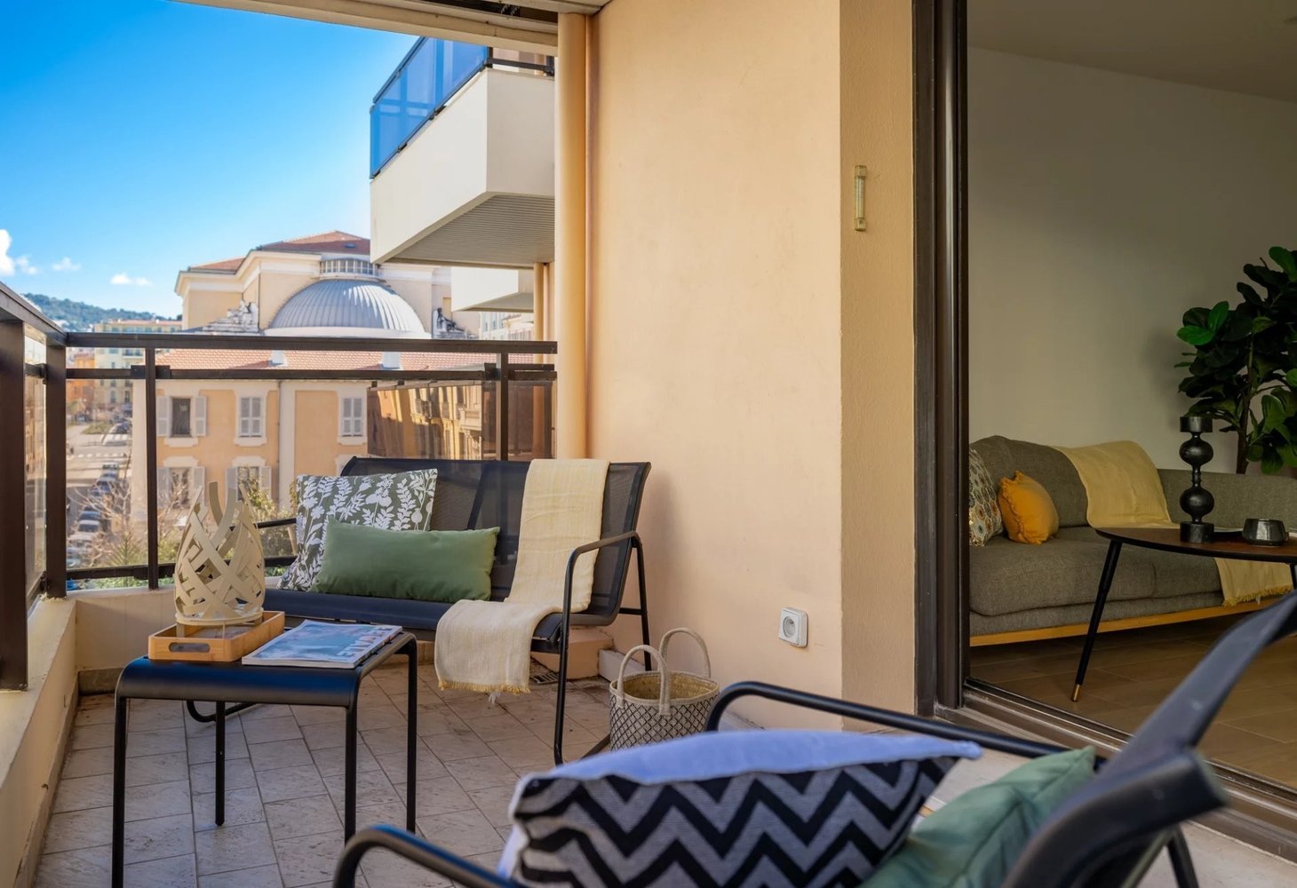 Property photo in Carre d'Argent