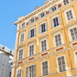 Property in Carre d'Argent