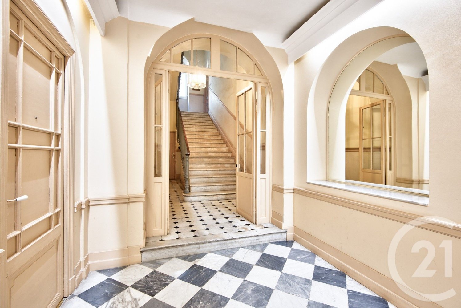 Property photo in Carre d'Argent