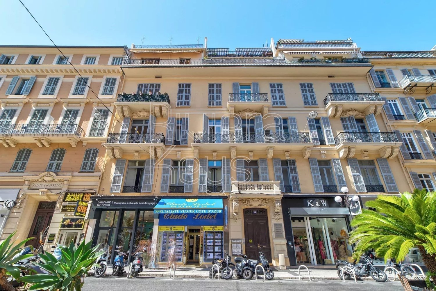 Property photo in Carre d'Argent