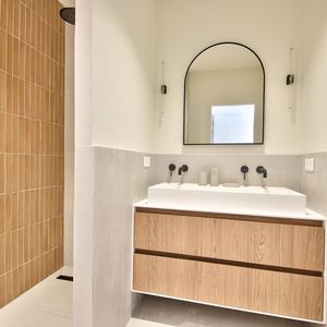 Property in Carre d'Argent