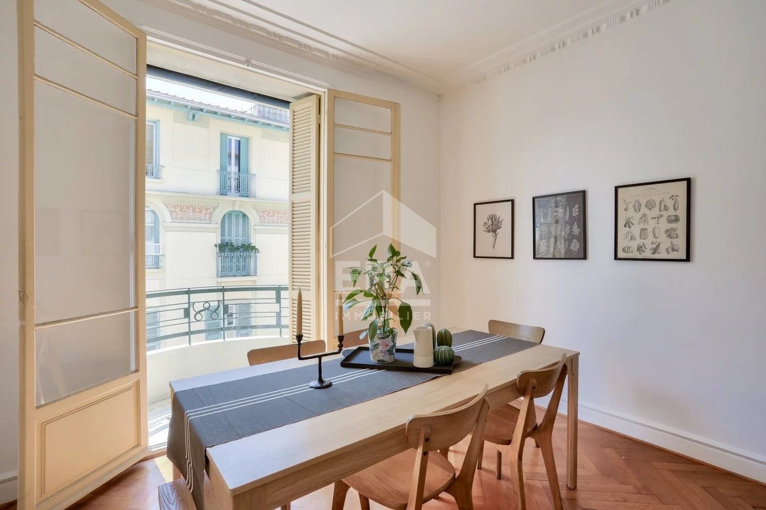 Property photo in Carre d'Argent