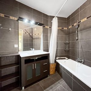 Property in Carre d'Argent