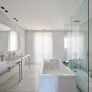 Property in Carre d'Argent