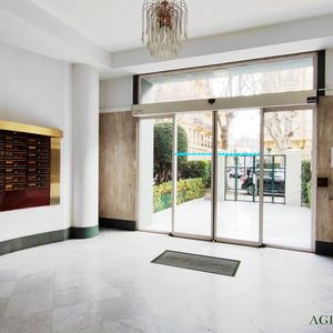 Property in Carre d'Argent