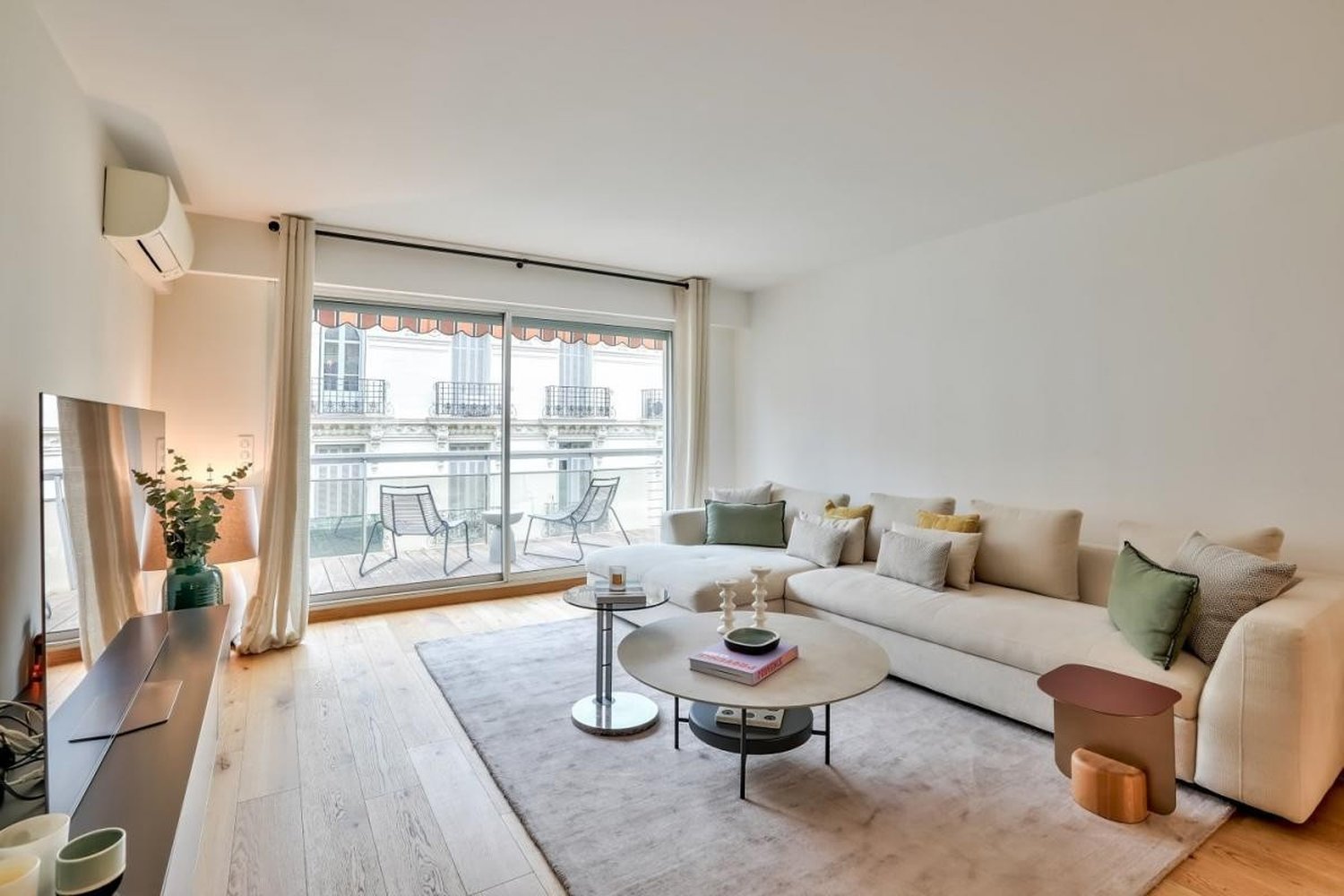 Property photo in Carre d'Argent