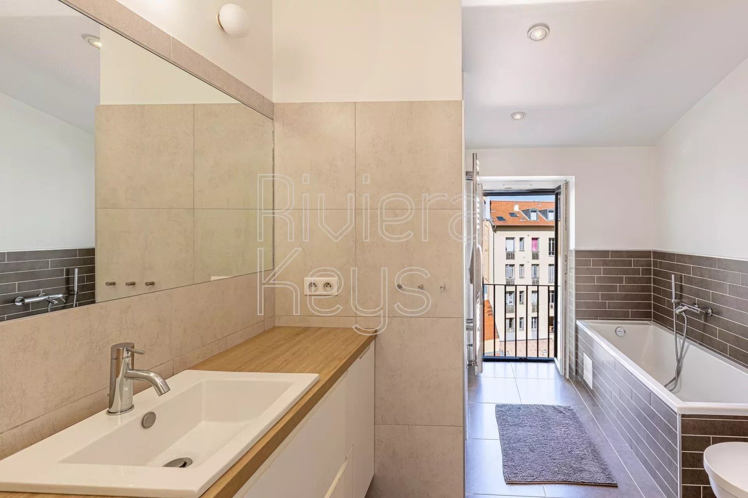 Property photo in Carre d'Argent