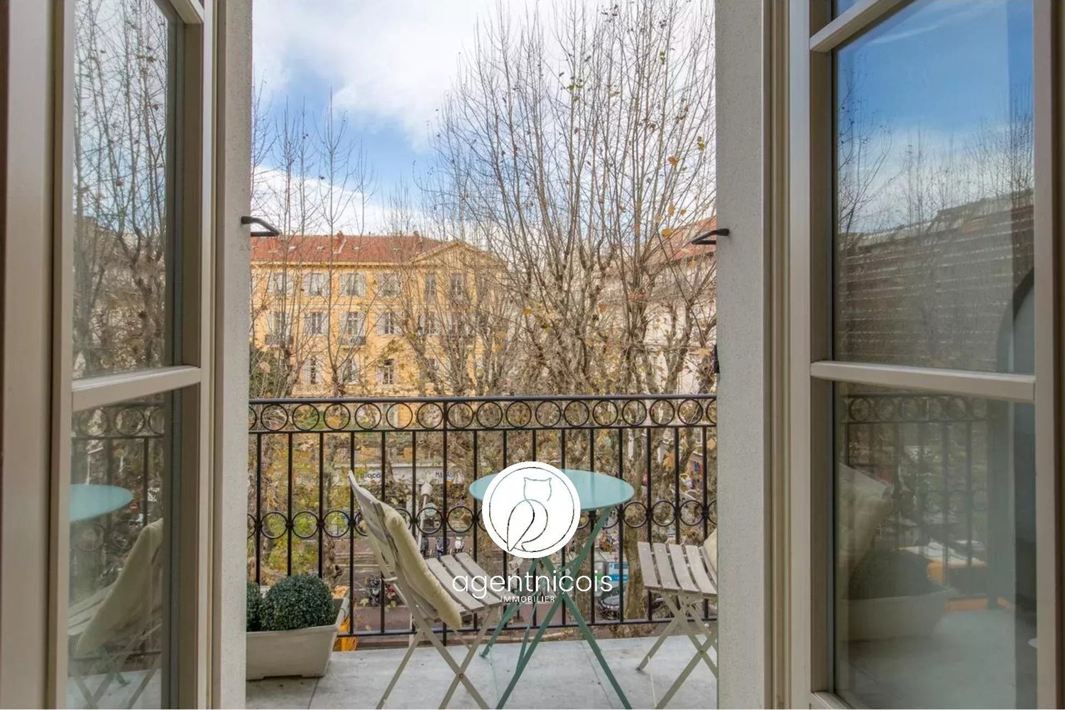 Property photo in Carre d'Or