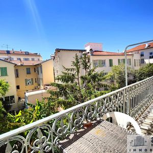 Property in Carre d'Or