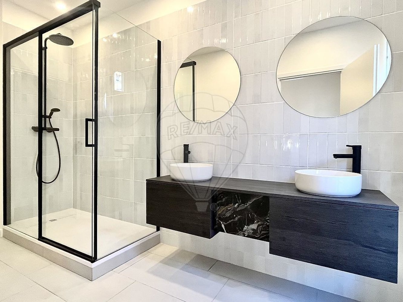 Property photo in Carre d'Or