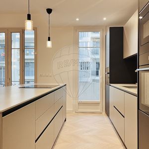 Property in Carre d'Or