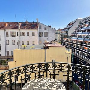 Property in Carre d'Or